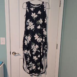 Hount Floral Sleeveless Navy Dress